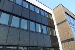 asola VITRUM® Super – Fassadengestaltung Bürokomplex