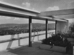 Dachgarten des Hauses Le Corbusier und Pierre Jeanneret, Postkarte um 1927 © Stadtarchiv Stuttgart 