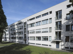 Bild: Mies van der Rohe: Residential quadruplex, Stuttgart-Weissenhof. Photo: dr. Lossen & Co. 