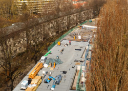 Bei den umfangreichen Instandsetzungsarbeiten 2008 wurden rund 25.000 Quadratmeter Dachfläche nachhaltig saniert. Quelle: icopal GmbH