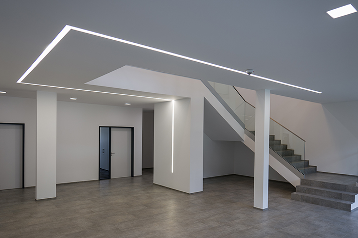 Modernes Ambiente im Eingangsbereich (©SÄBU Morsbach GmbH)