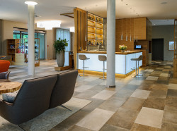 Das Hotel Rittergut bietet eine moderne Wohlfühlatmosphäre in ritterlichem Umfeld. © Daikin