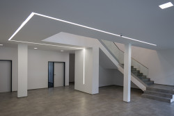Modernes Ambiente im Eingangsbereich. © SÄBU Morsbach GmbH