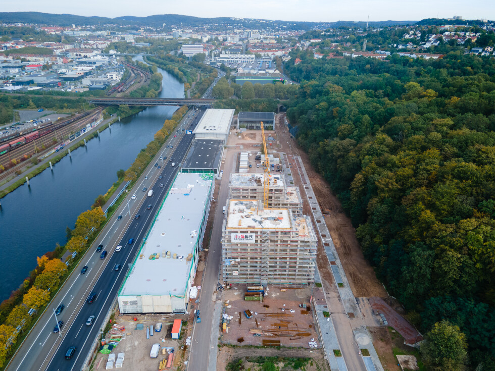 Großzügig und weitläufig: Von den Dachterrassen im neuen Saarbrücker Stadtviertel kann der Blick weit über die Dächer der Stadt schweifen. 